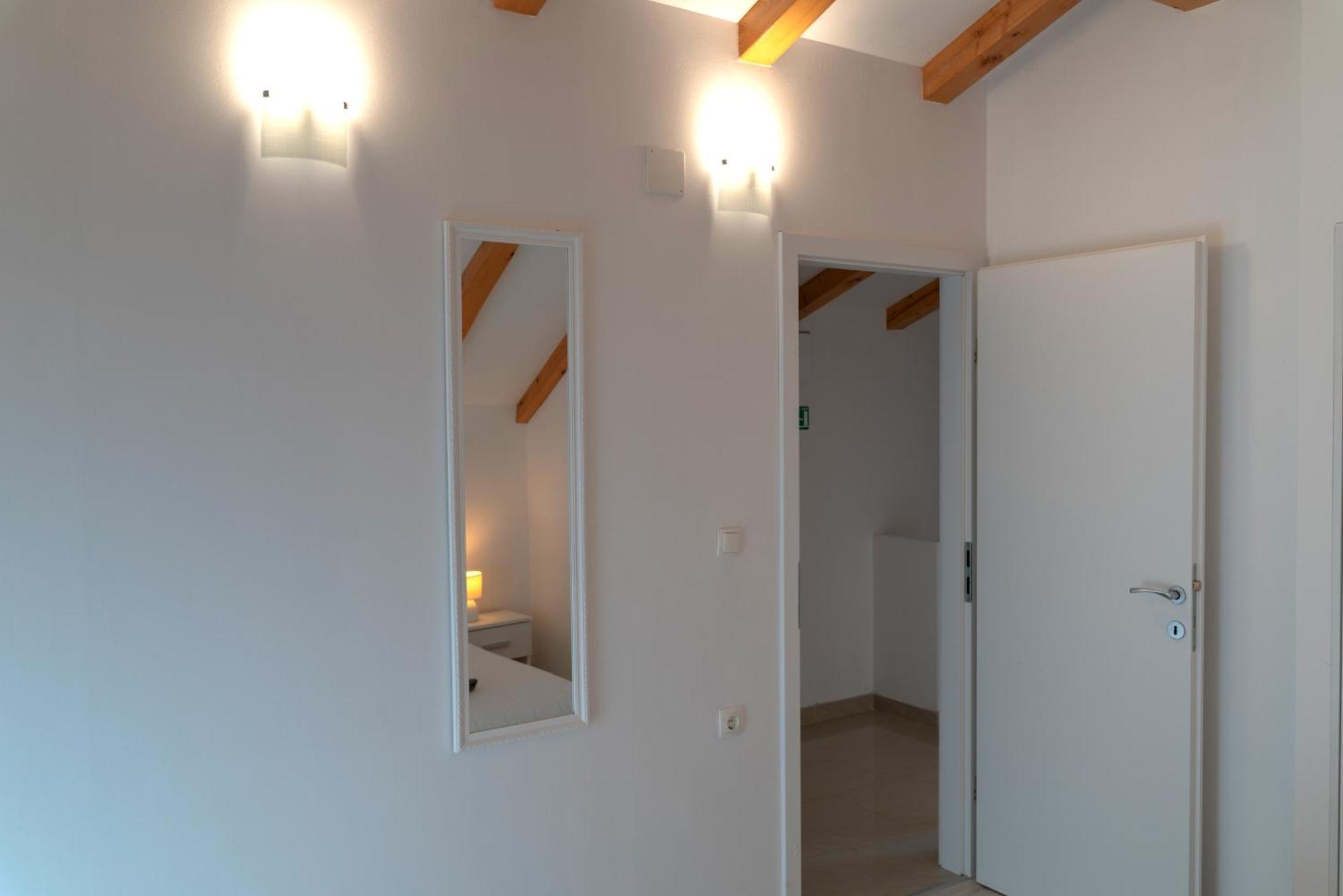 אומיס Apartments Srdanovic מראה חיצוני תמונה