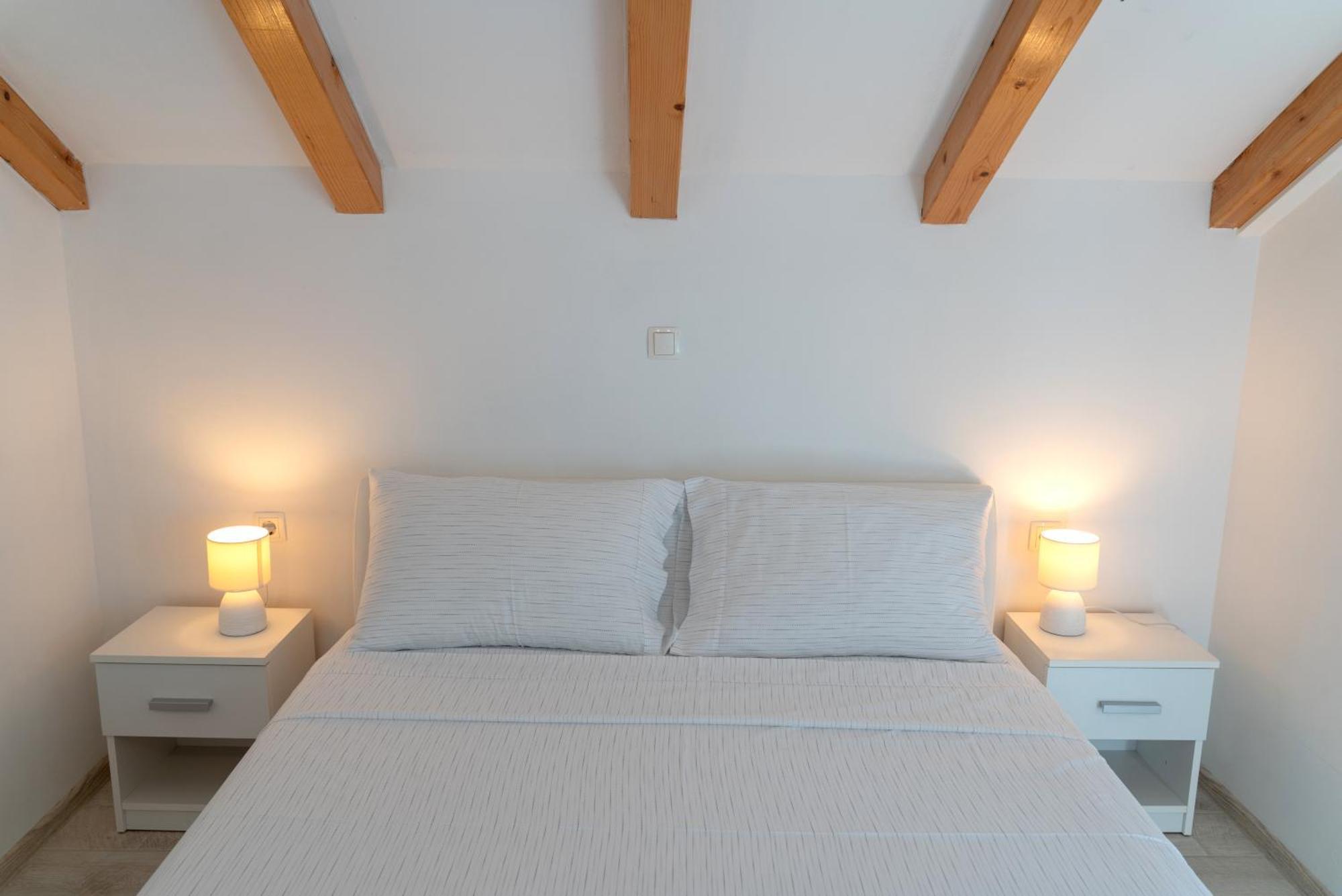 אומיס Apartments Srdanovic מראה חיצוני תמונה