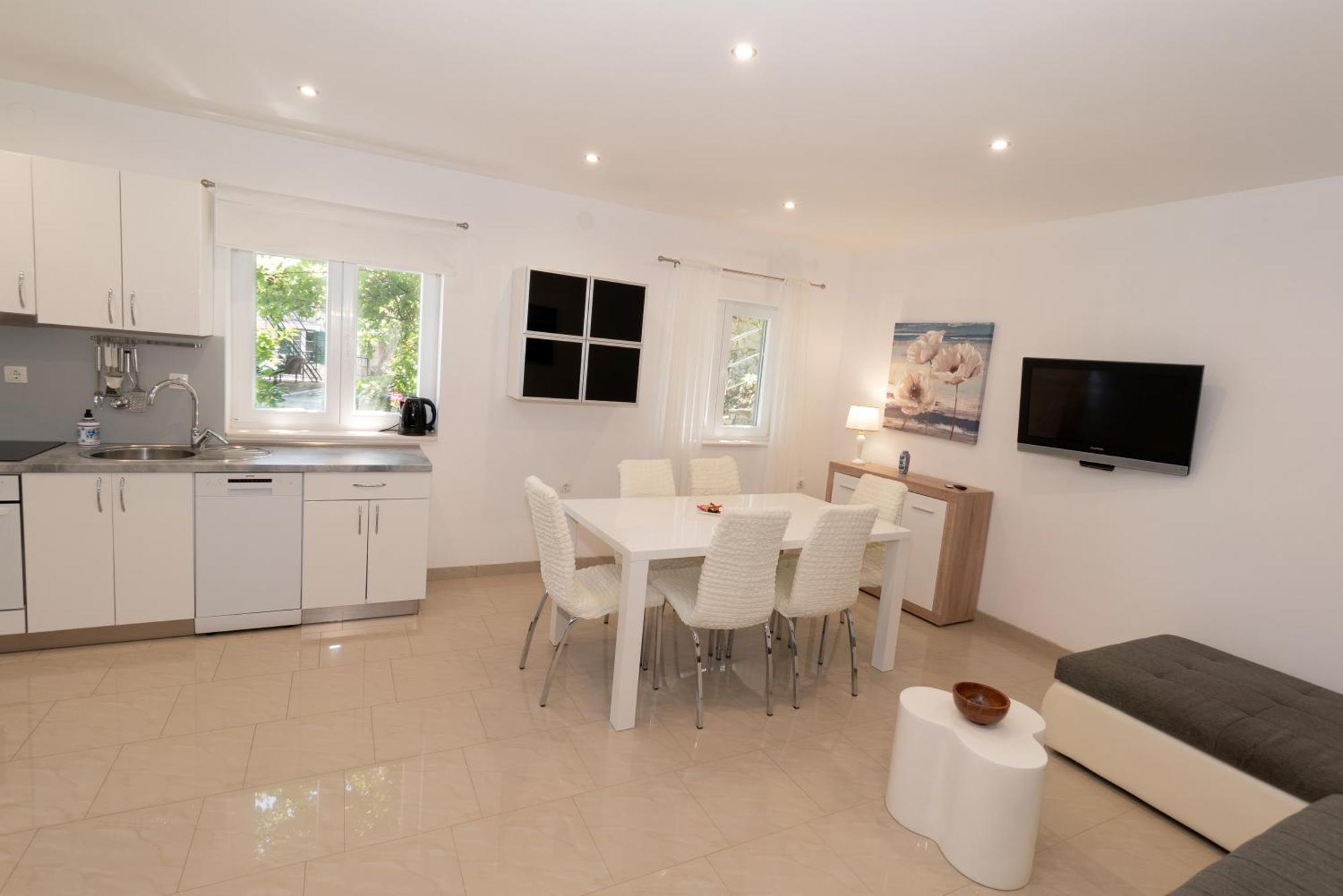 אומיס Apartments Srdanovic מראה חיצוני תמונה