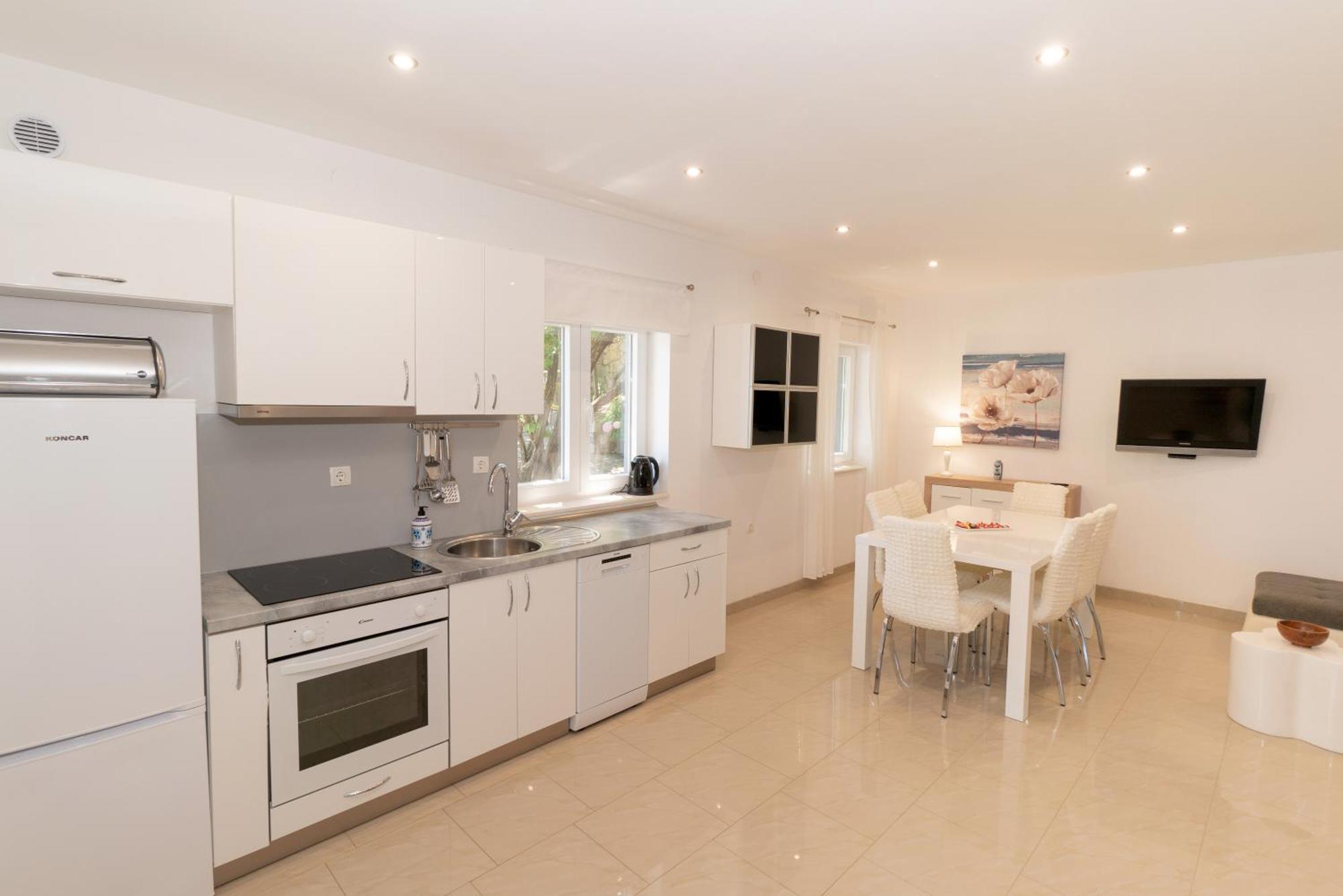 אומיס Apartments Srdanovic מראה חיצוני תמונה