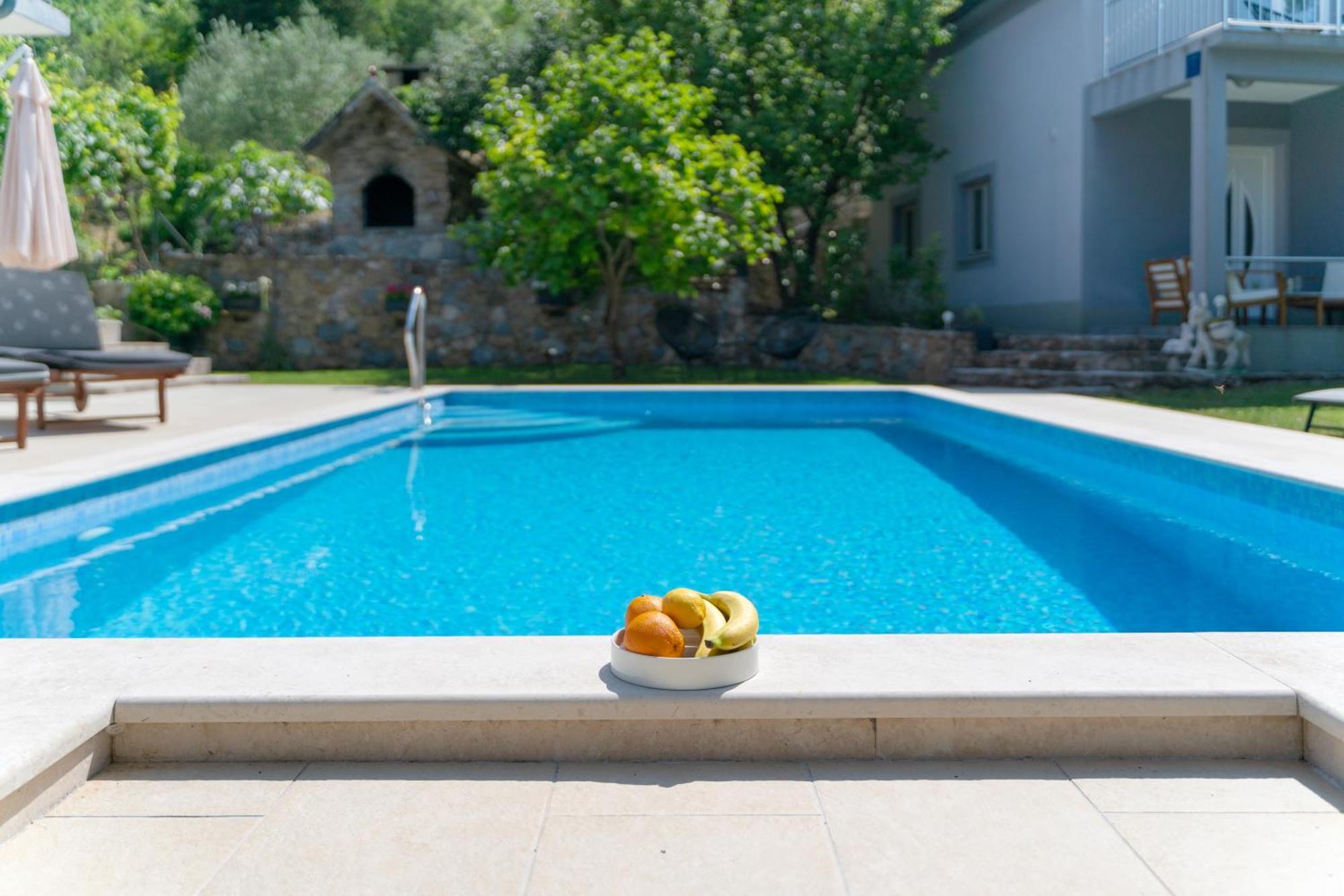 אומיס Apartments Srdanovic מראה חיצוני תמונה