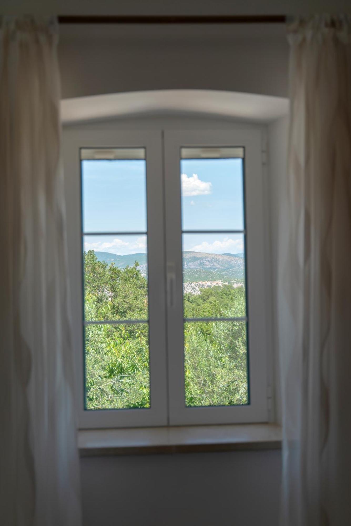 אומיס Apartments Srdanovic מראה חיצוני תמונה