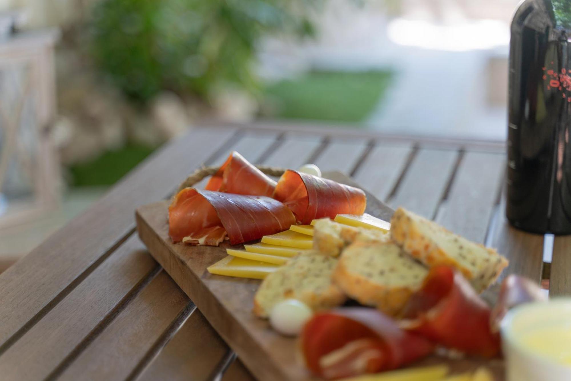 אומיס Apartments Srdanovic מראה חיצוני תמונה