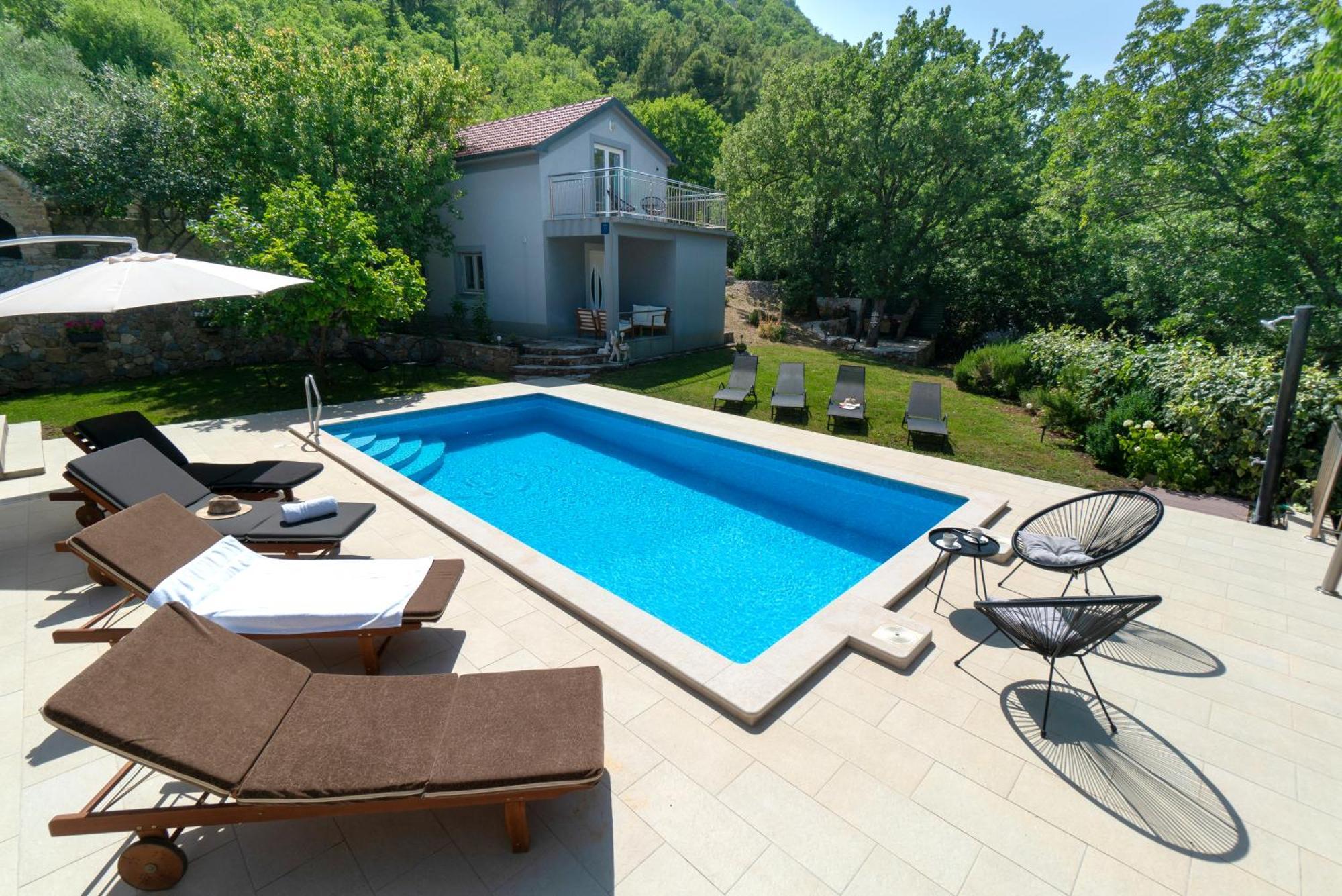 אומיס Apartments Srdanovic מראה חיצוני תמונה