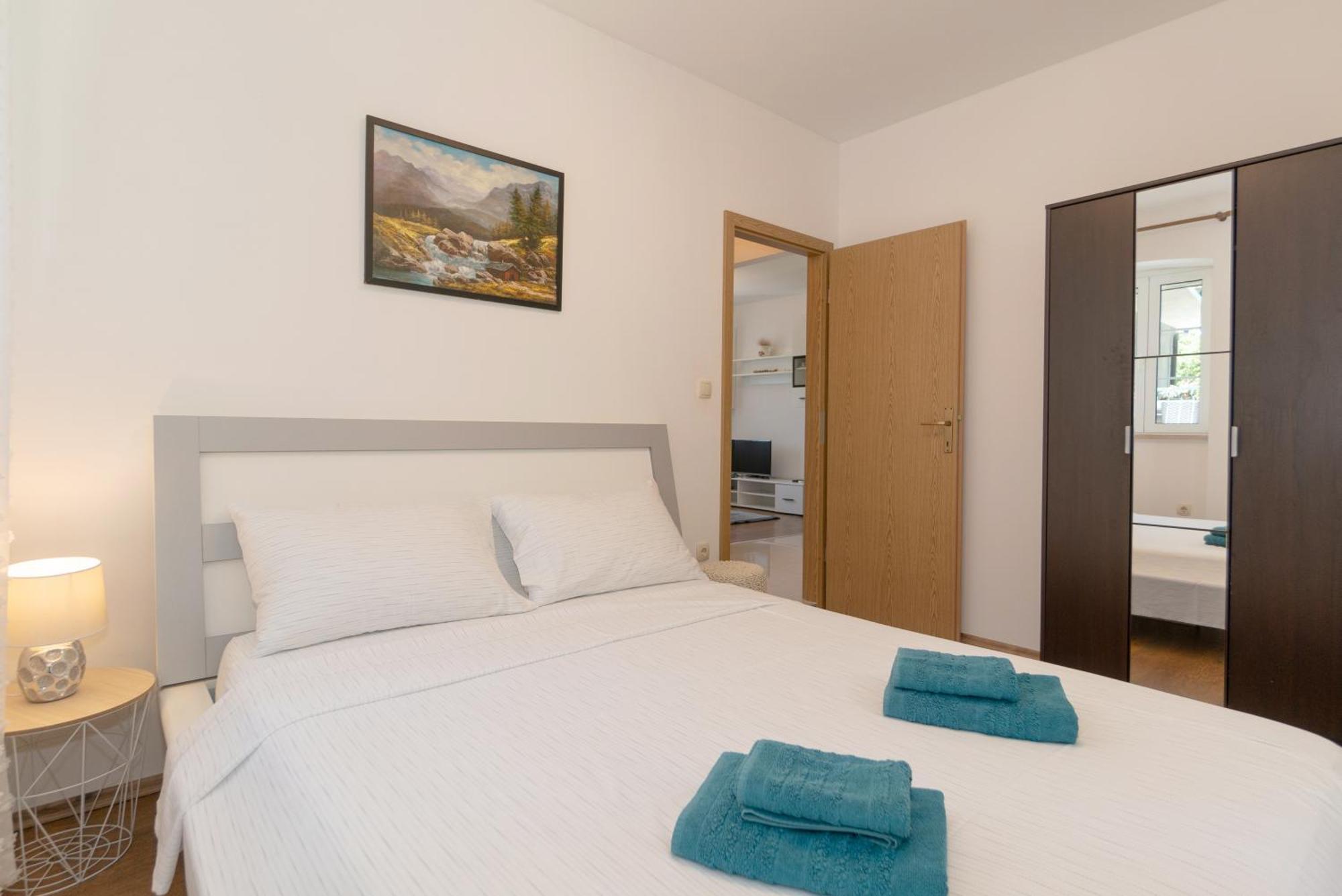 אומיס Apartments Srdanovic מראה חיצוני תמונה