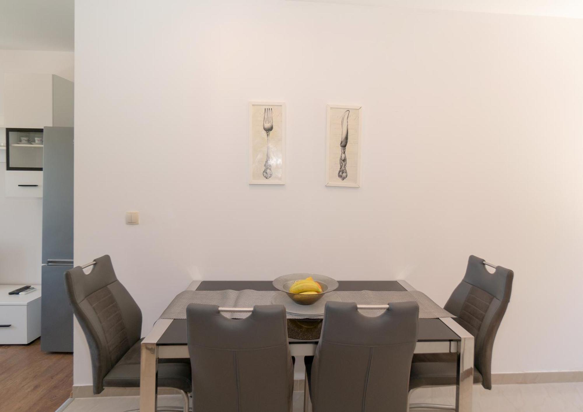 אומיס Apartments Srdanovic מראה חיצוני תמונה