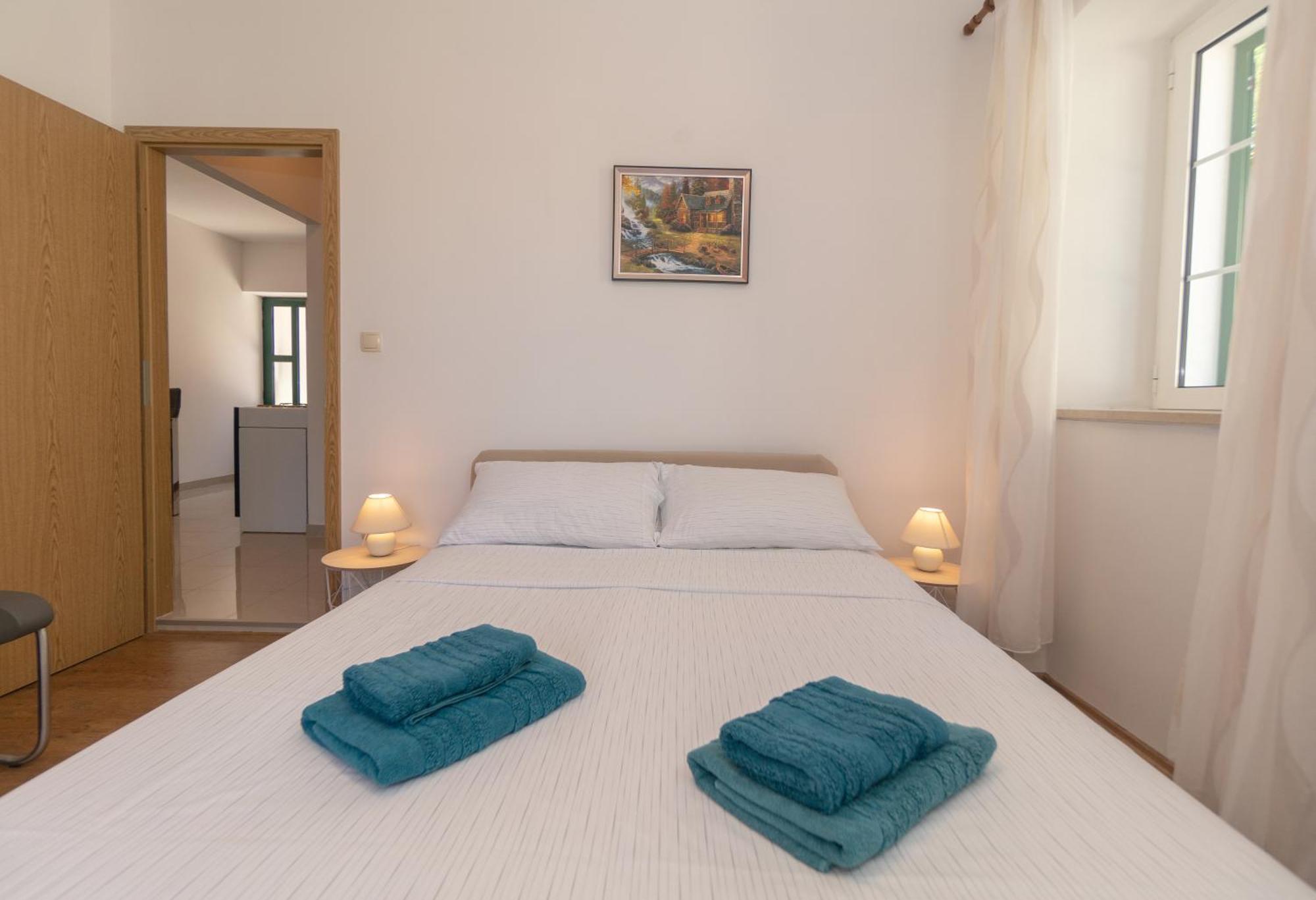 אומיס Apartments Srdanovic מראה חיצוני תמונה